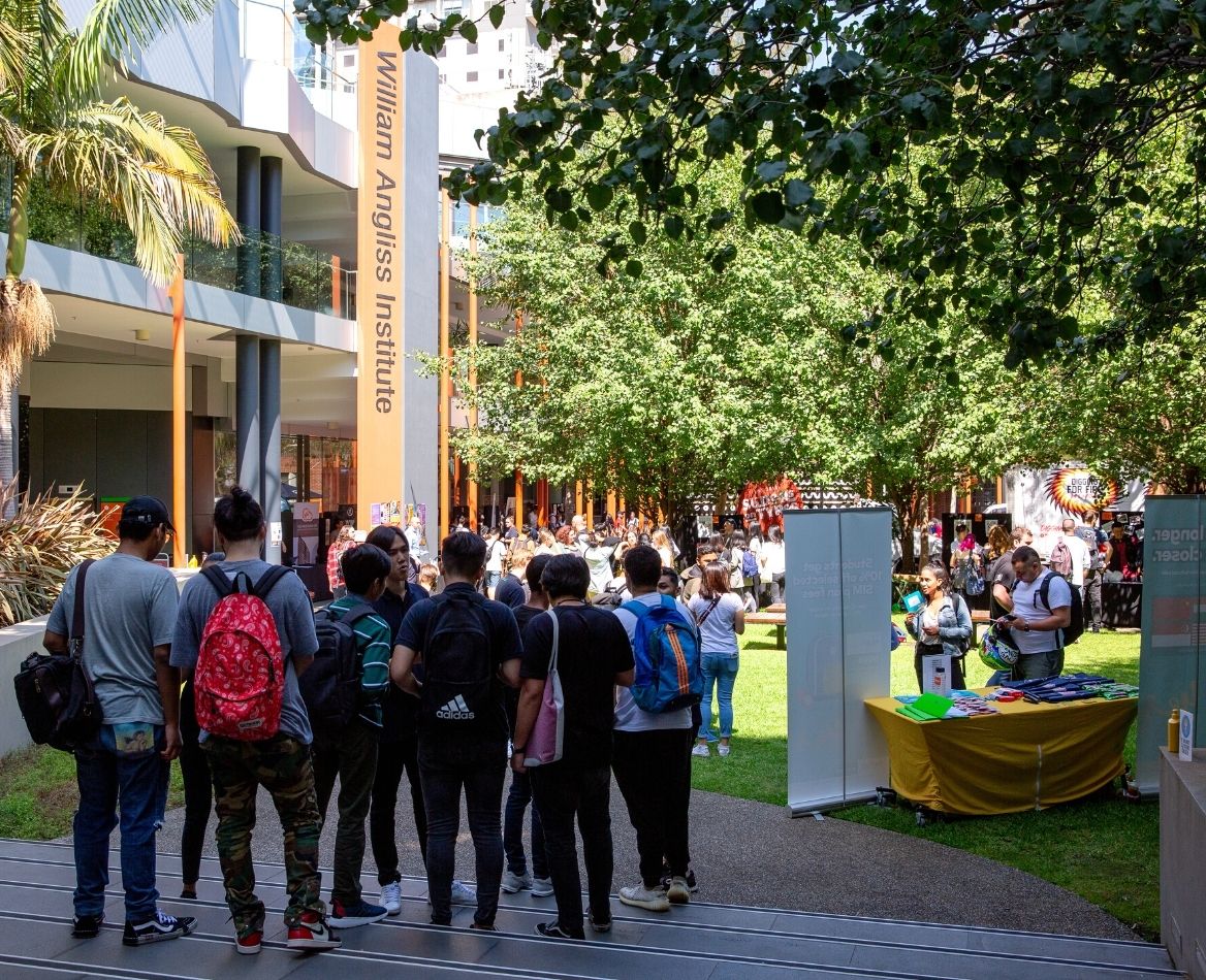 Campus Tour_Event Main Image (1168 x 950 px).jpg